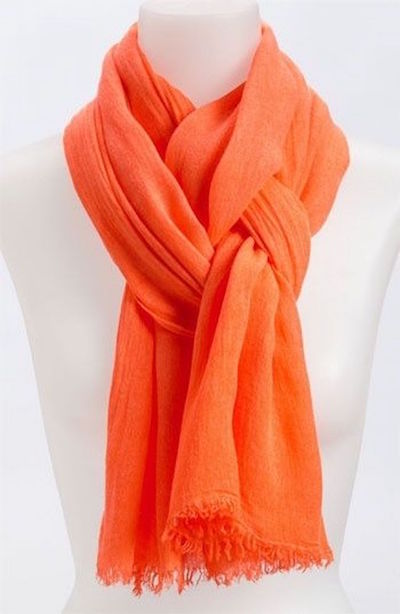 Scarf Tying Tutorial–How to Tie a Scarf–Lesson 3: The Pretty Pretzel