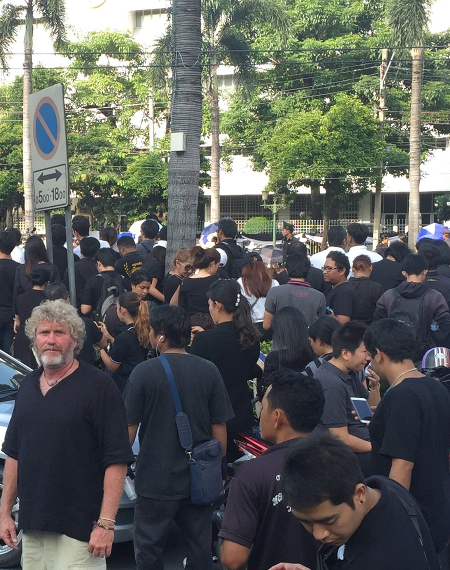TRAVELING IN THAILAND DURING A TIME OF NATIONAL MOURNING