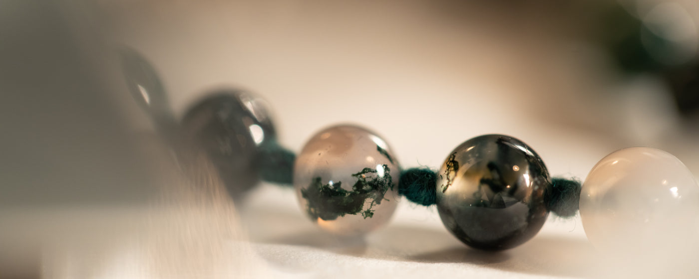 Moss Agate the gemstone of abundance