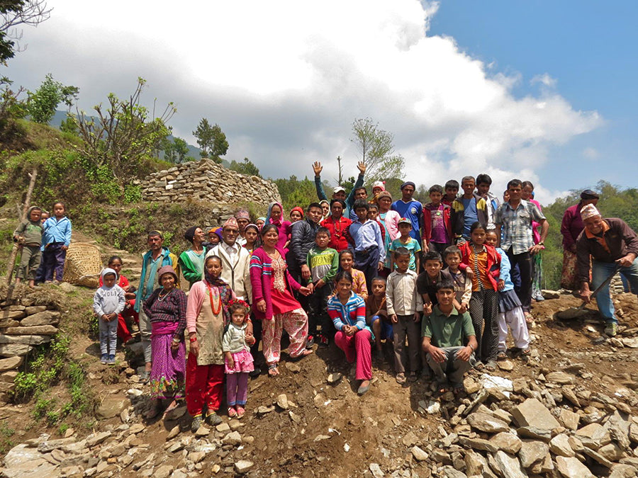 Group of kids saying "thank you"!