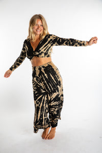 Sophie wearing the s/m tie dye crop top and tie dye wide leg pants in black and white