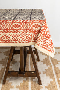 Block Print Floral Tablecloth in Crespicular Vines