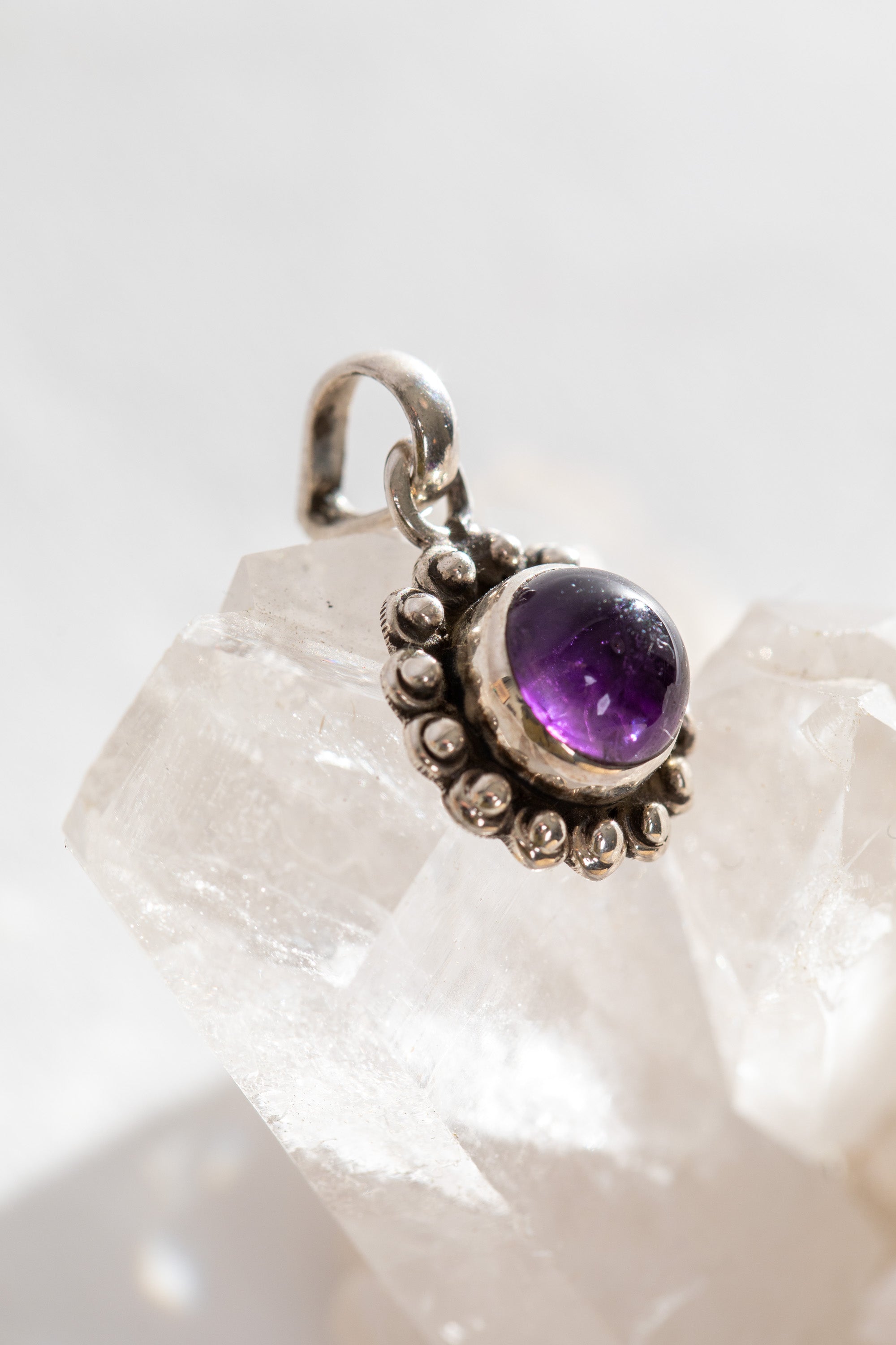 GEMSTONE MAGIC & MEANING: AMETHYST · Mexicali Blues