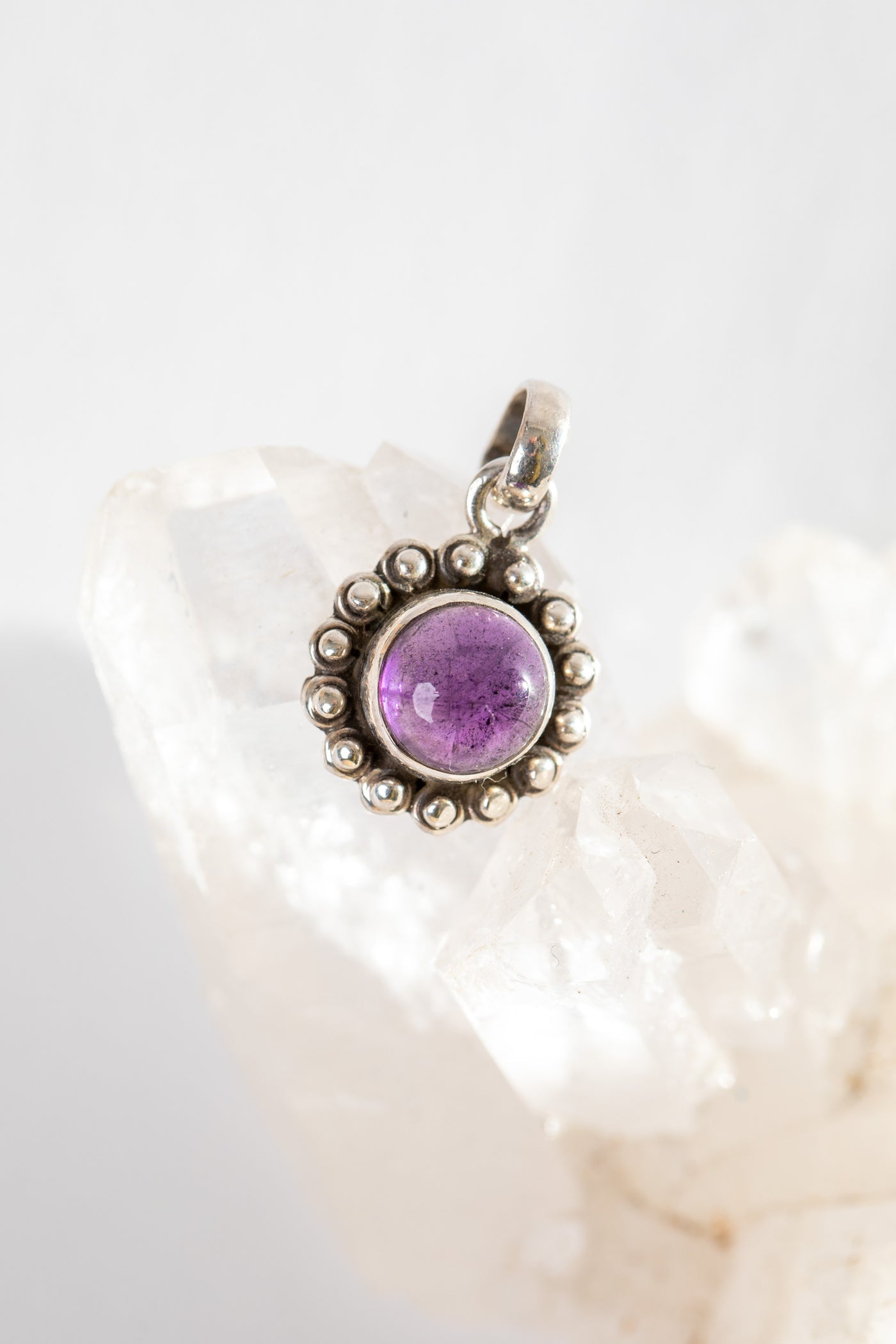 Padme Petit Round Gemstone Pendant in Amethyst
