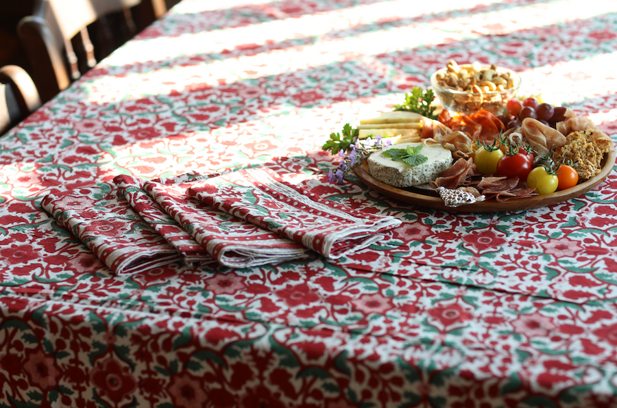 Block Print Holiday Napkin and Tablecloth Set