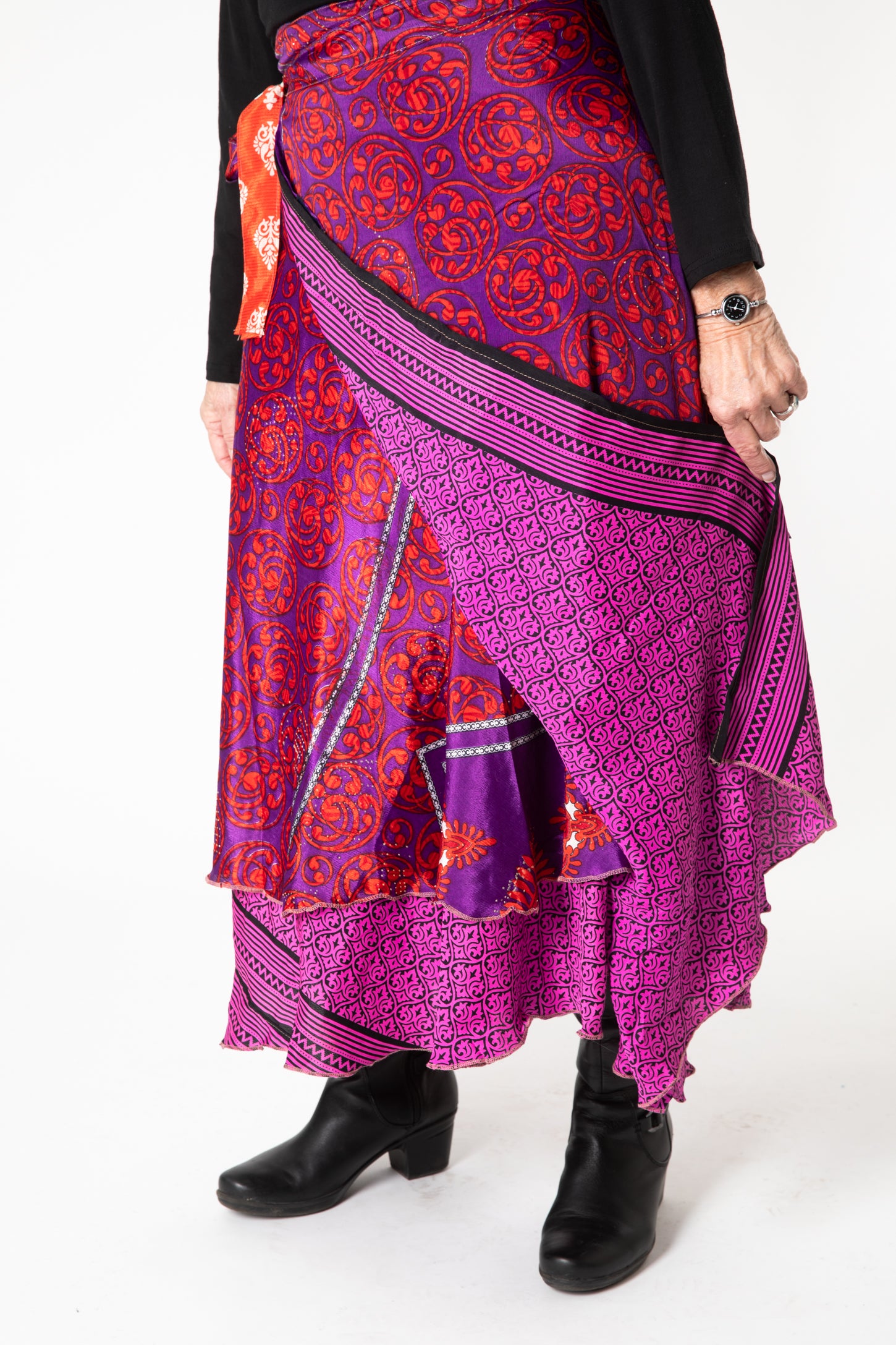 Toni is wearing sari silk wrap skirt in dark star