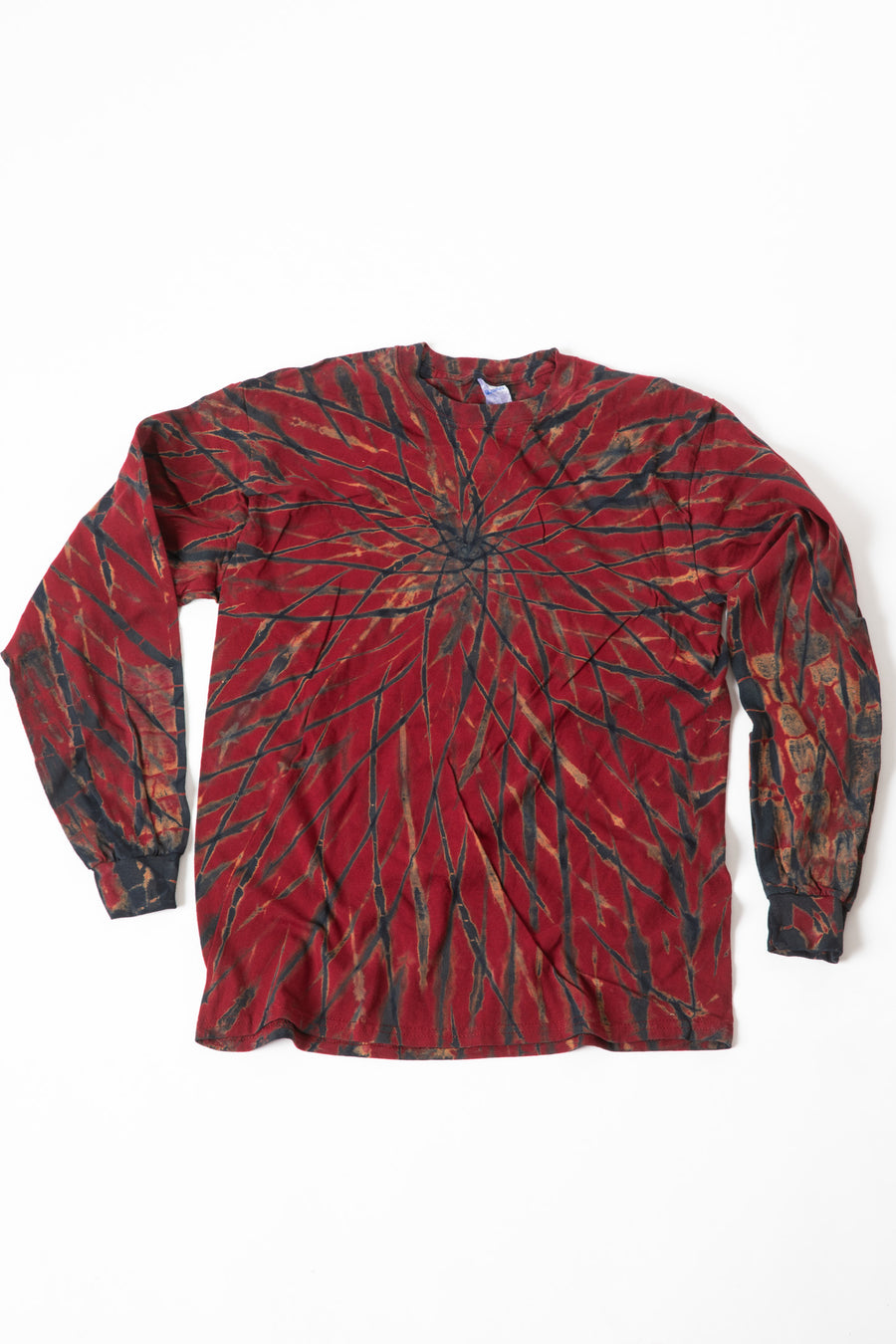 Long Sleeve Tie Dye T-Shirt in Burgundy