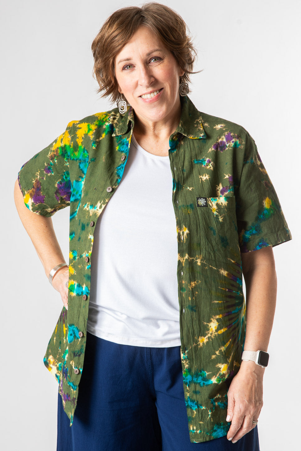 Betty is wearing size Large Tie Dye Button Up Shirt in Green