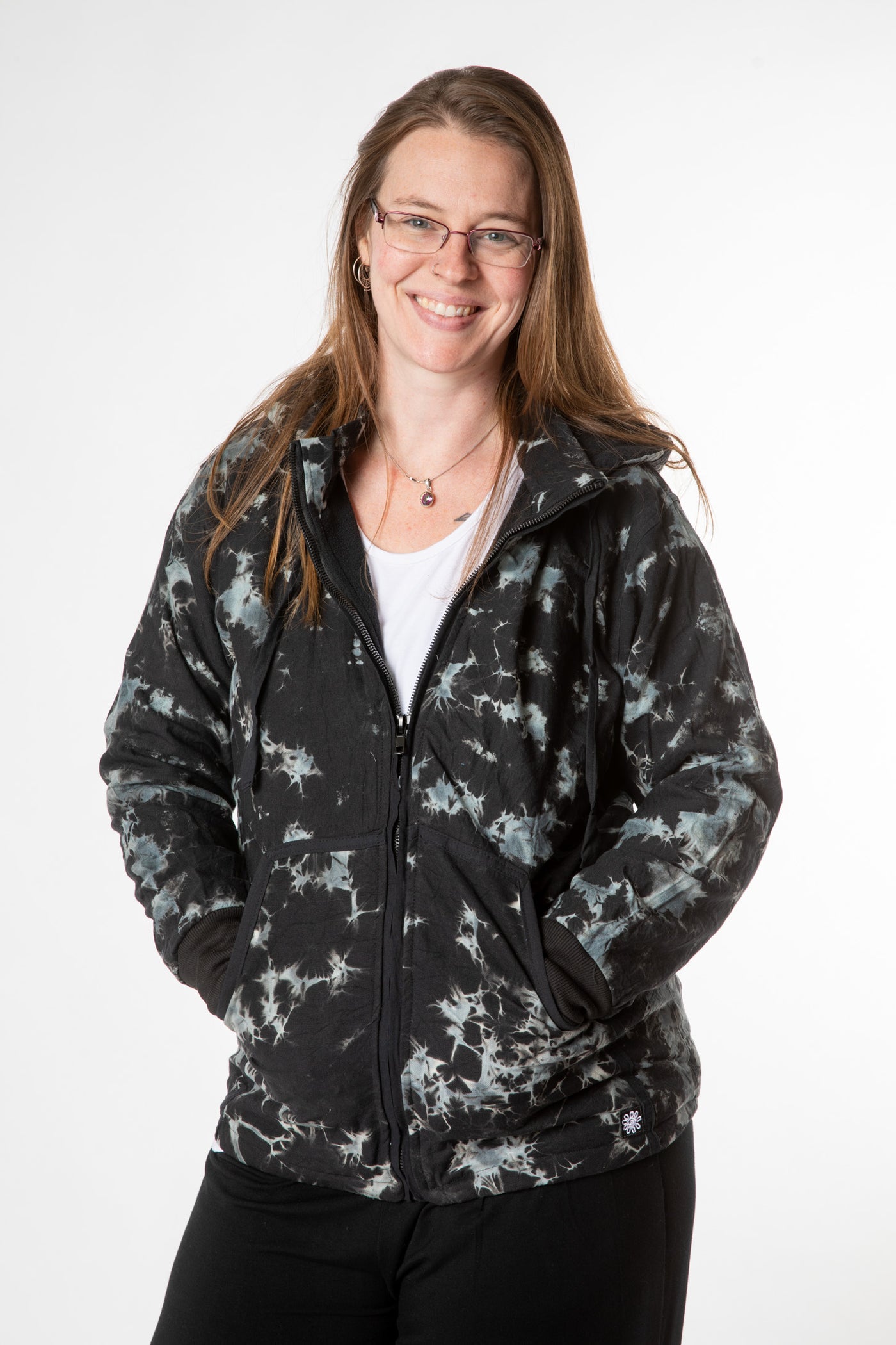 Margaret is wearing size M tie dye jacket in black