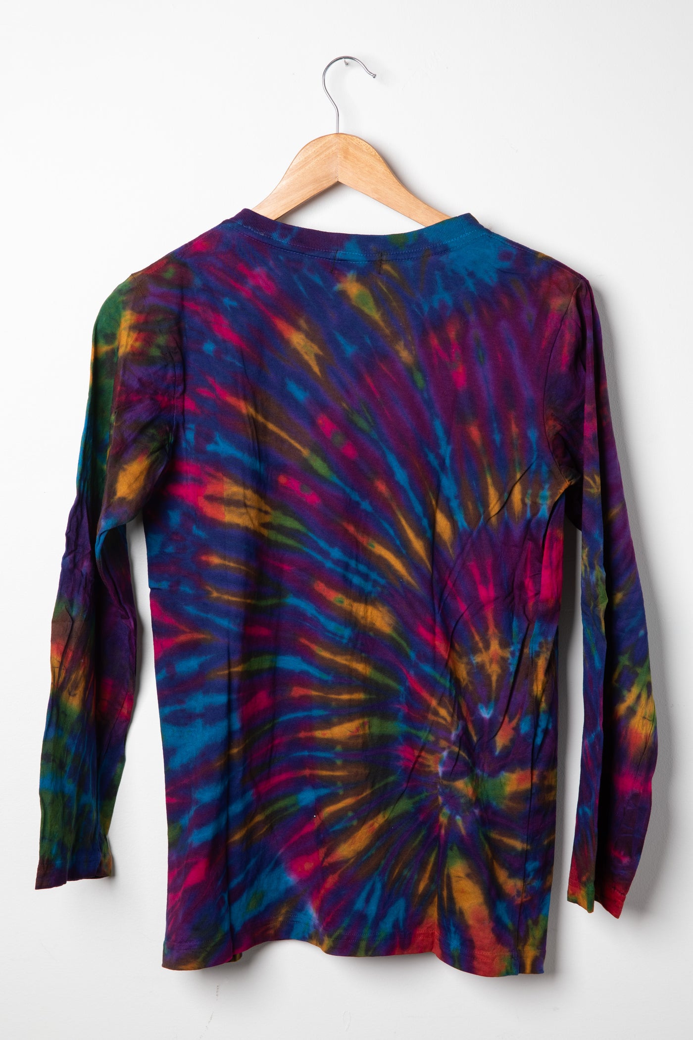 Long sleeve tie dye t-shirt in purple