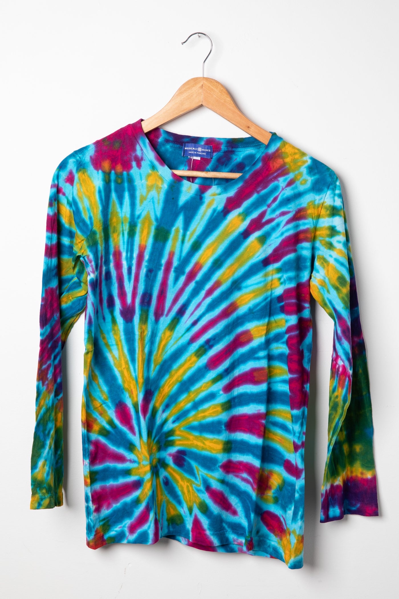 Long sleeve tie dye t-shirt in turquoise