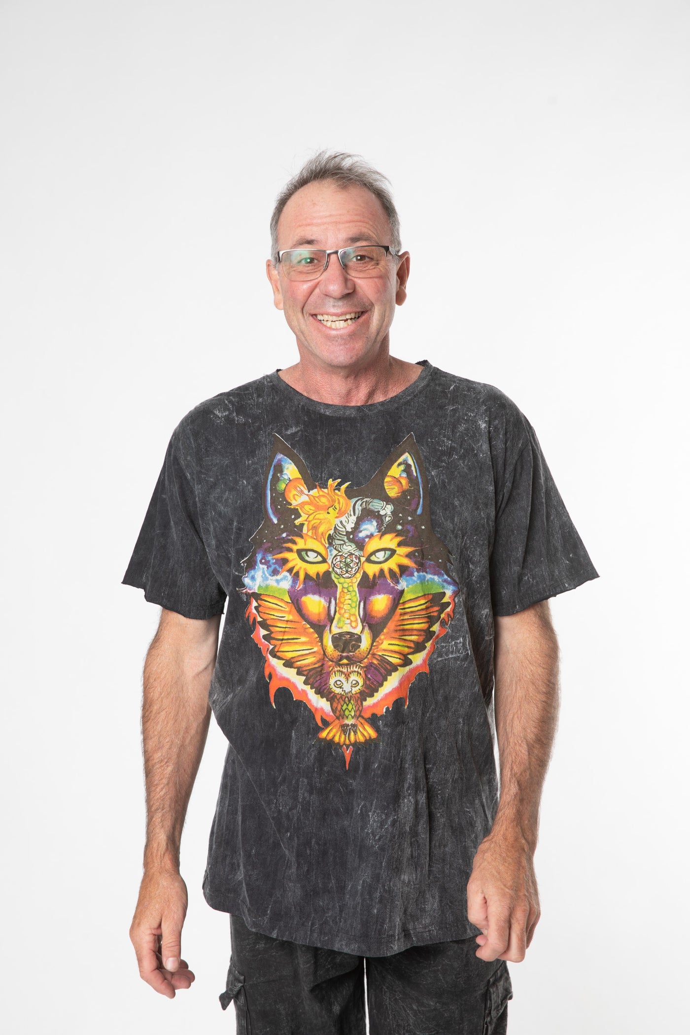 Ross is wearing size L cosmic t shirt in black 