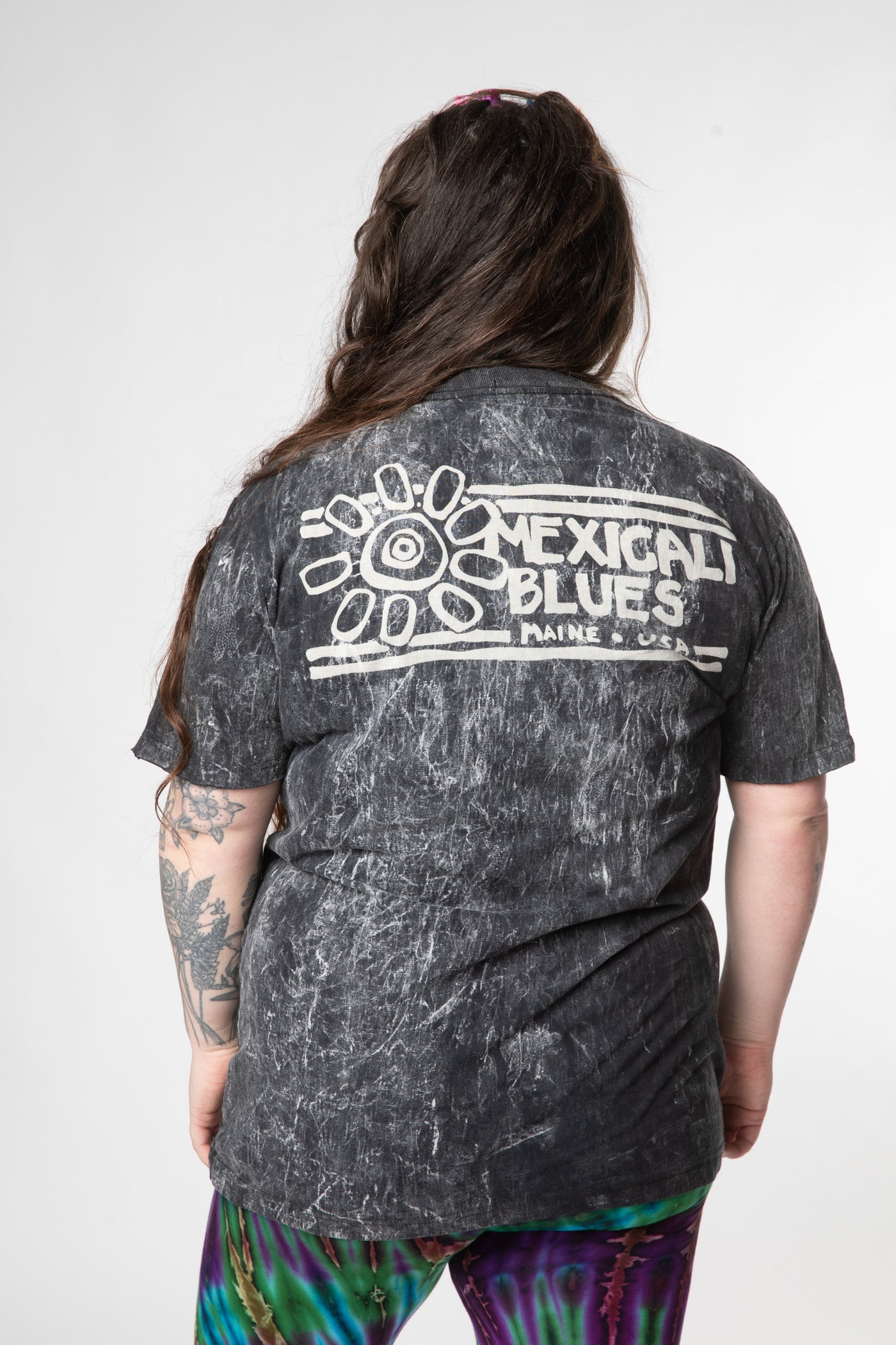 Desiree is wearing size L lunar synchronicity t shirt 