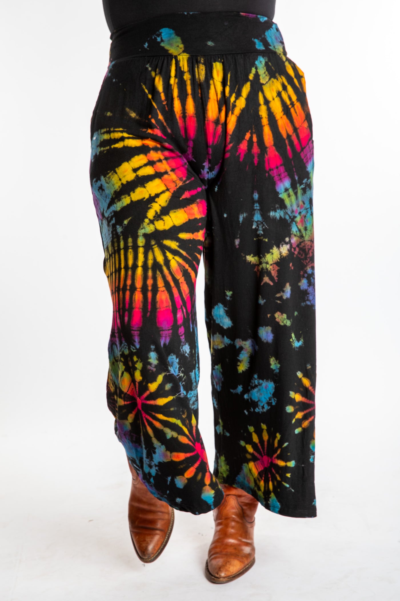 Susan wearing size S/M black tie dye pants in black rainbow