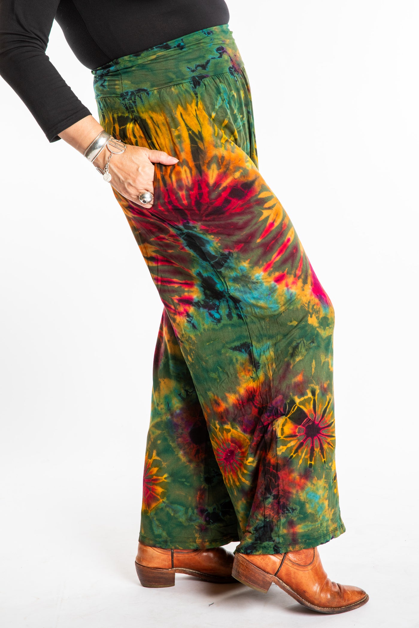 Susan wearing size S/M green tie dye pants in Green