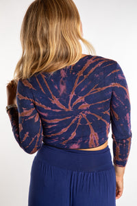 Sophie wearing a S/M tie dye long sleeve shirt in Navy