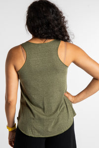 Teciane is wearing size S/M tank top in Evergreen