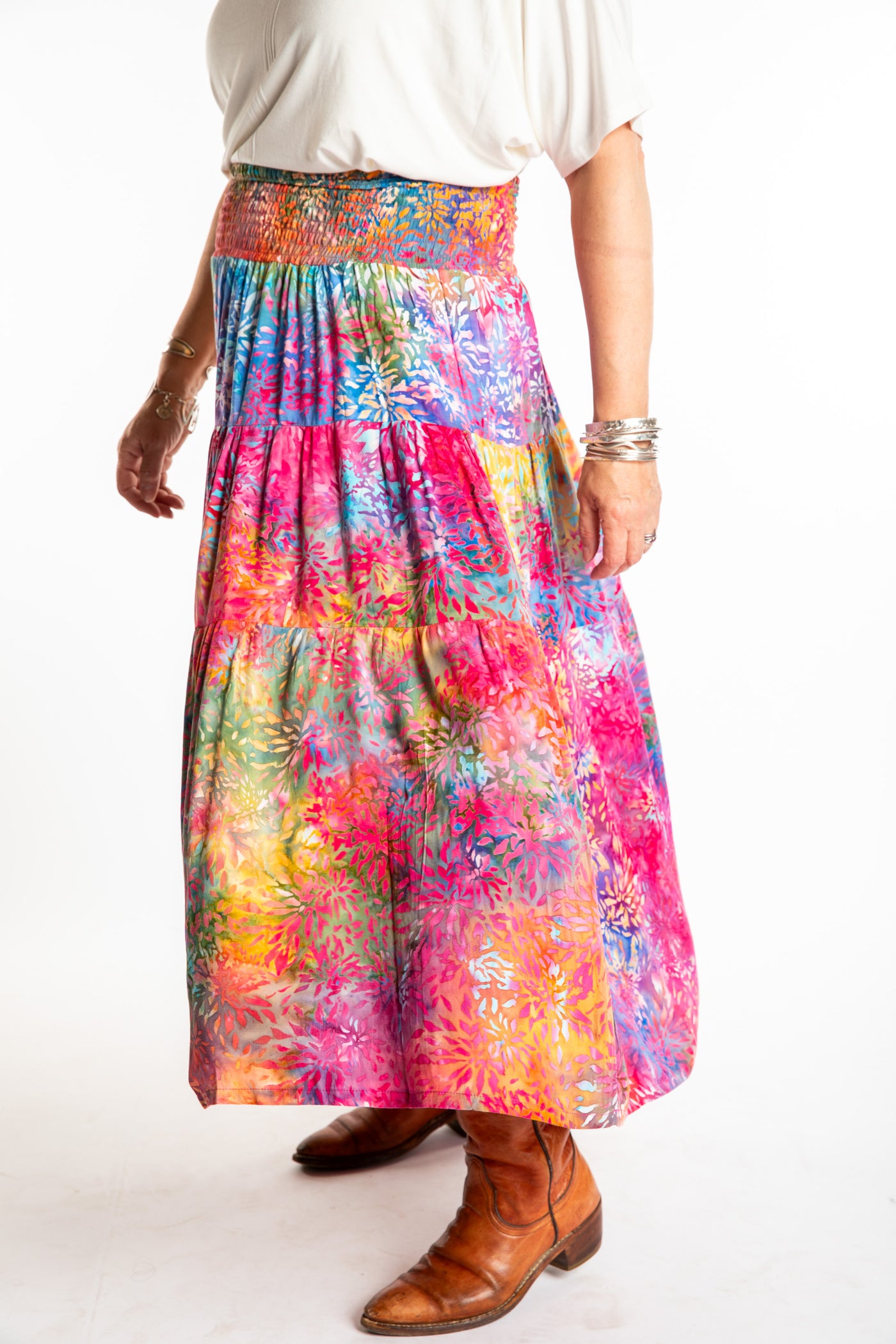 Susan wearing a S/M colorful patterned batik skirt in Cotton Candy