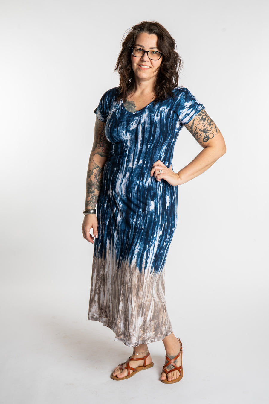 Morgan is wearing the Indigo Tara Tie Dye Maxi Dress in size M
