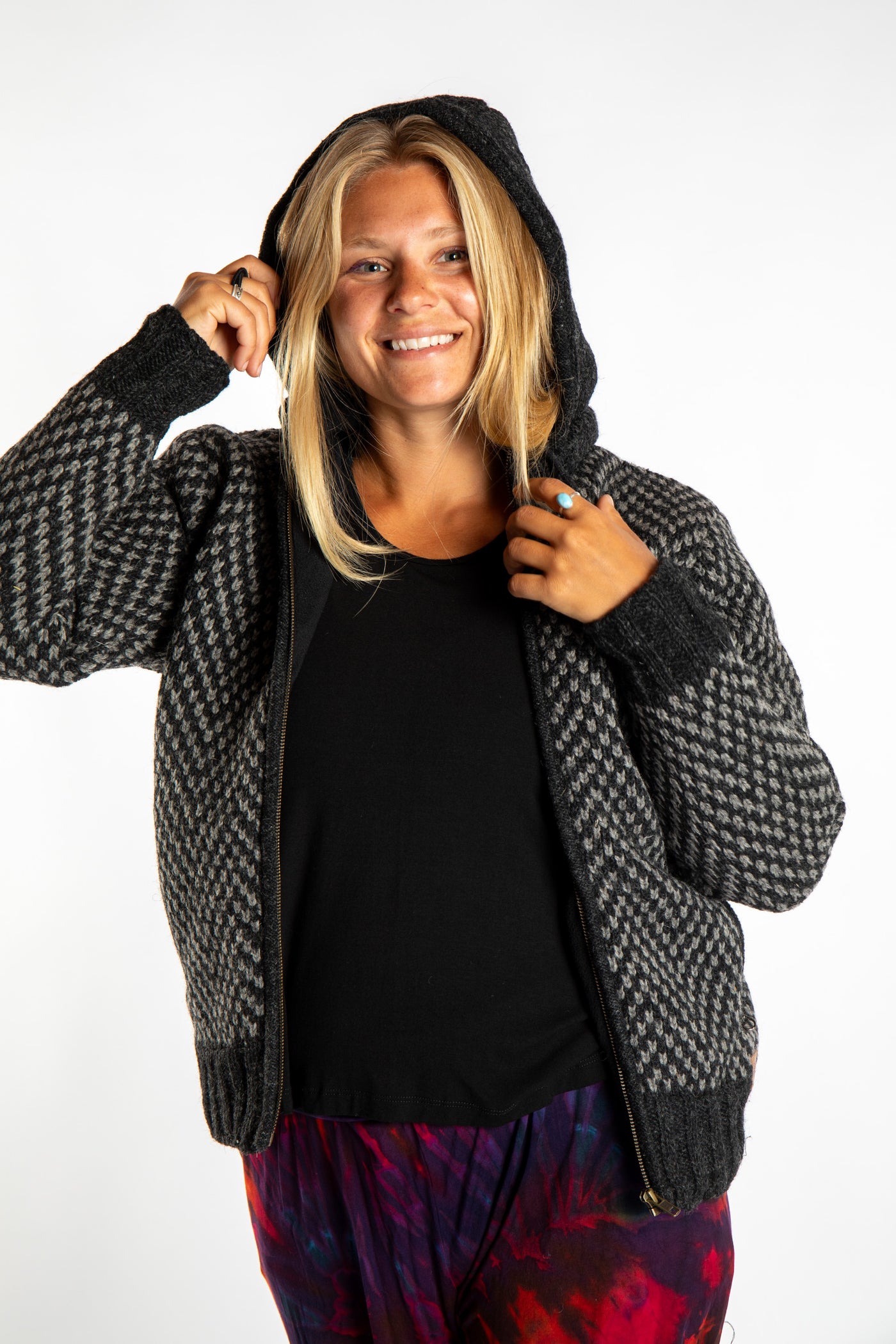 Sophie is wearing the S Charcoal checkered wool and fleece jacket