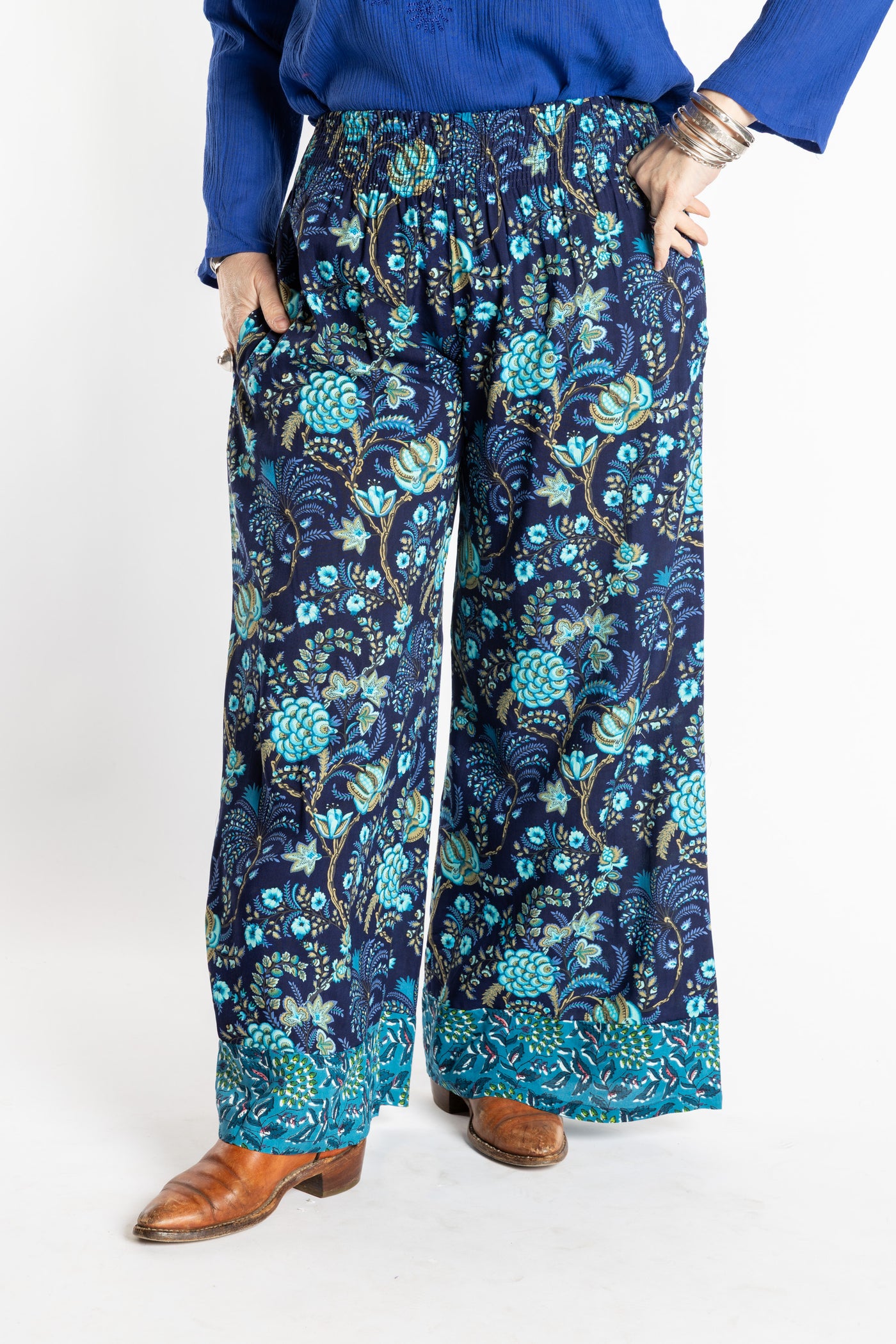 Susan wearing size M/L Navy blue floral Penny Lane contrast hem wide leg pants