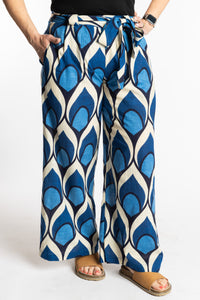 Betty is wearing the L/XL blue leaf Wide Leg Boho Cotton Pants