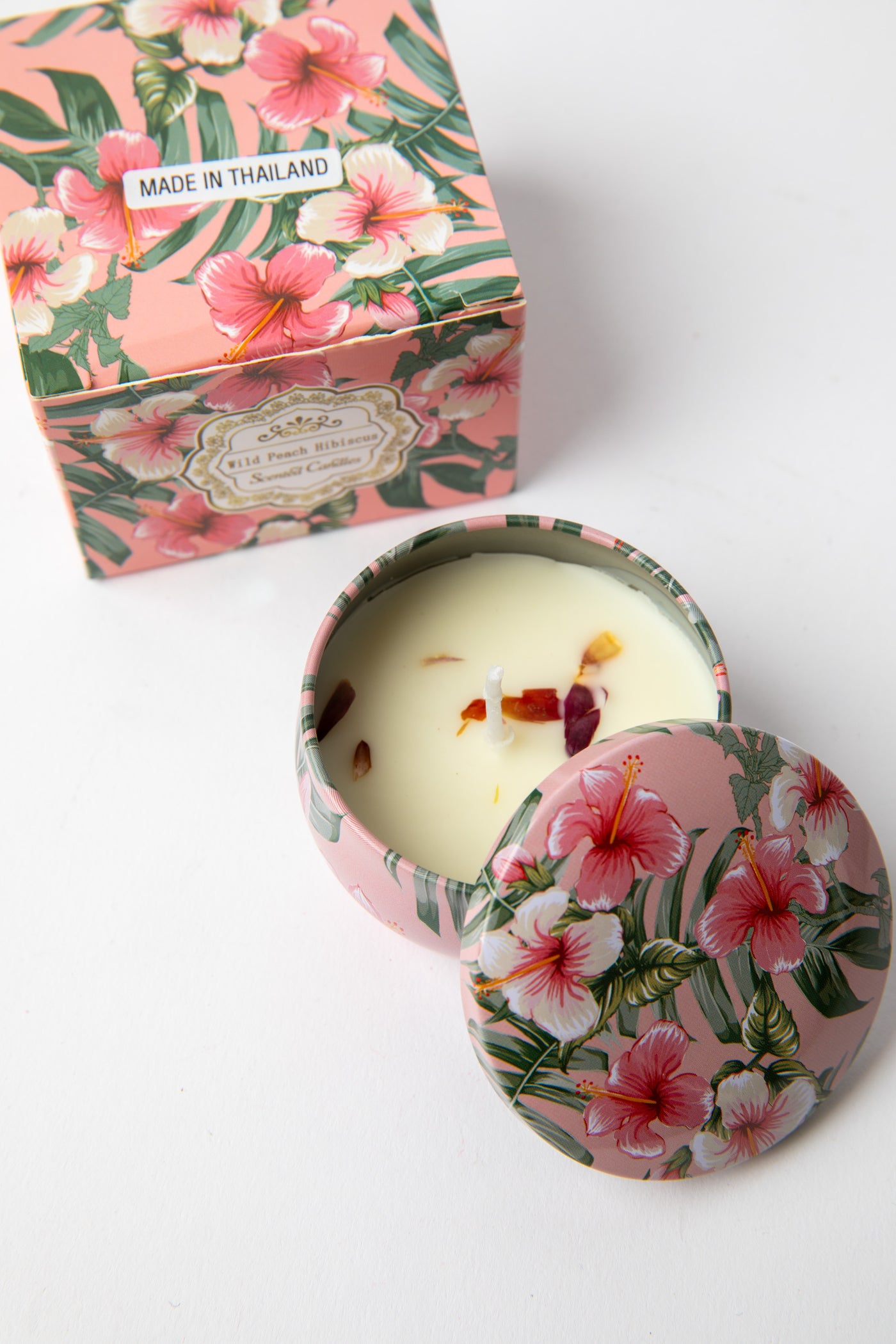 Mandala Travel Tin Candle in scent Wild Peach Hibiscus