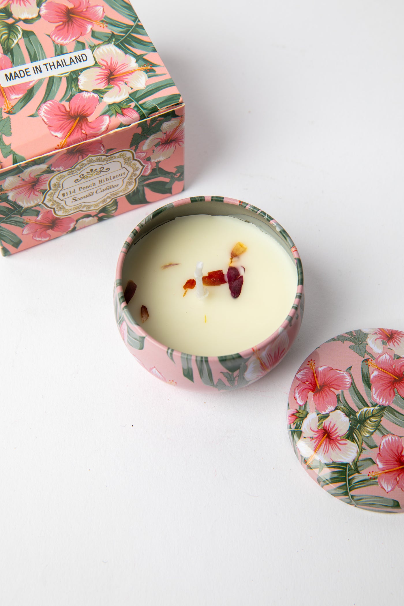 Mandala Travel Tin Candle in scent Wild Peach Hibiscus