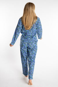 Sophie is wearing the Blue Blooms Jaipur Printed Pajama Set in S/M
