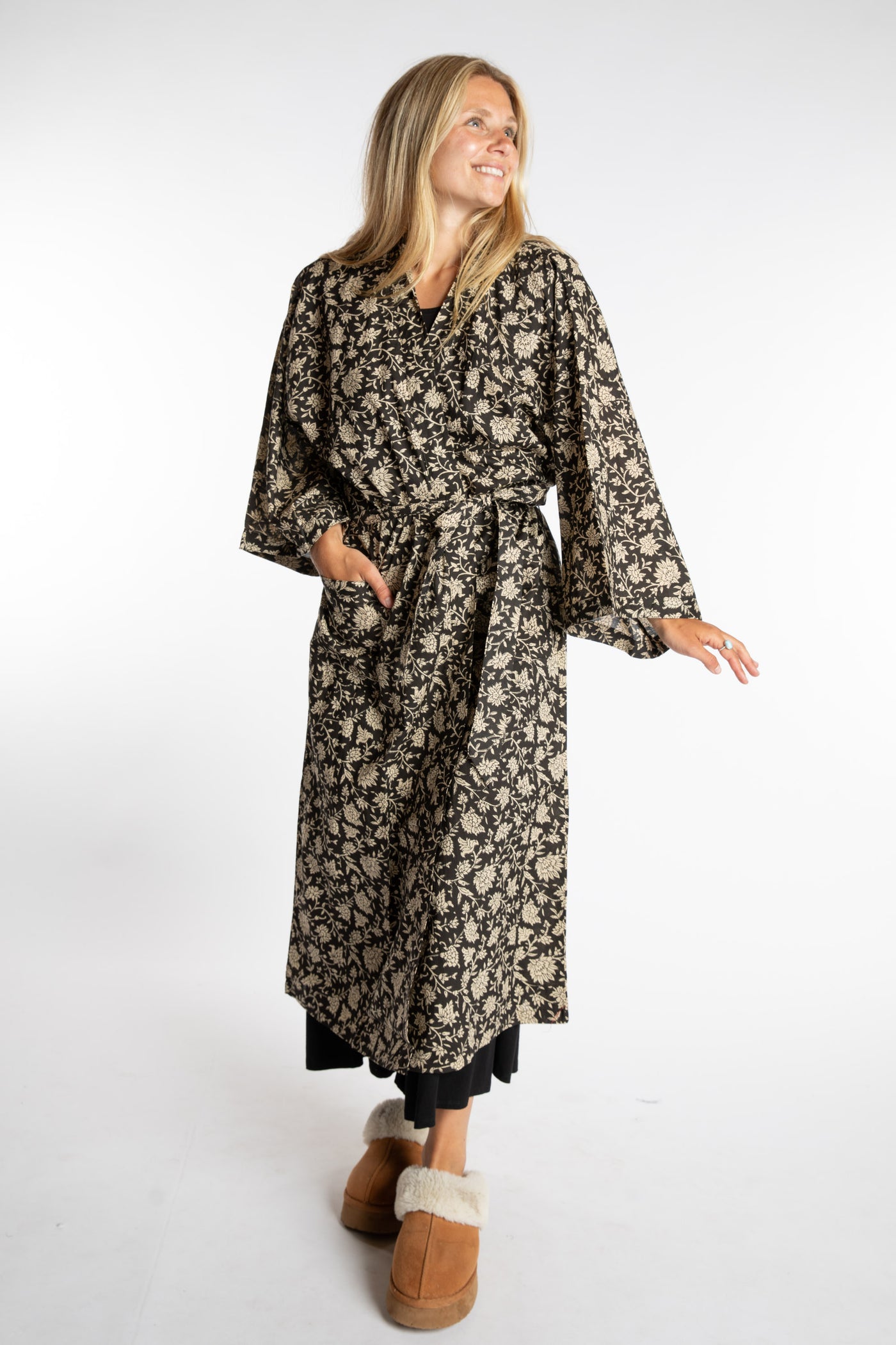 Sophie is wearing the Black floral Jaipur Printed Robe