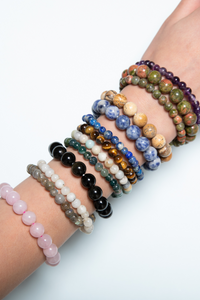 Beaded Gemstone Bracelet in Black Onyx