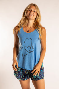 Sophie is wearing size S/M tank top in Blue Maine