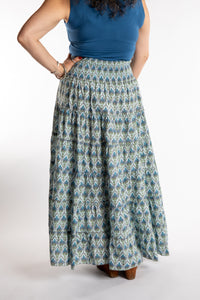 Susan is wearing the one size Indira Prairie Skirt in Trellis