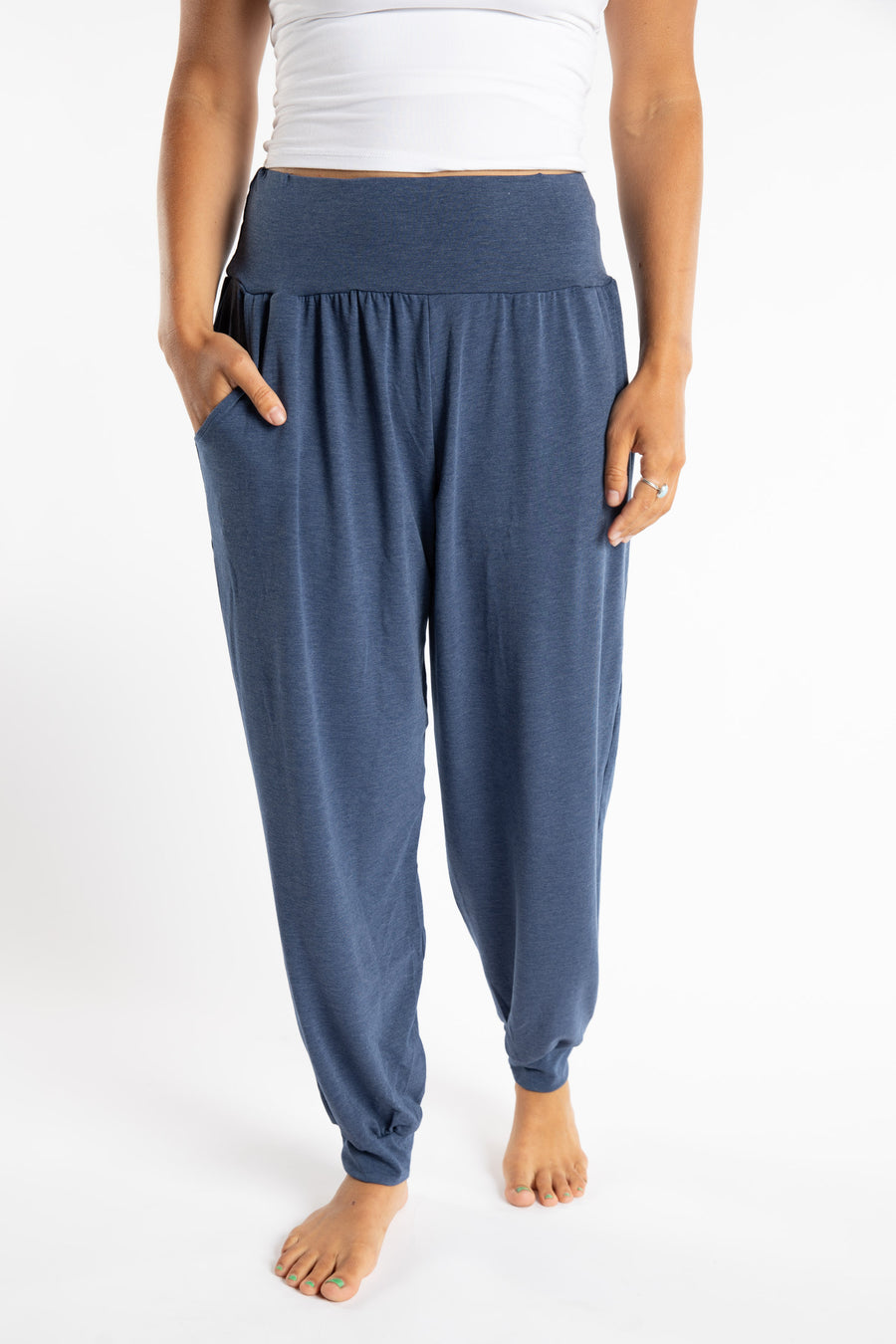 Sophie is wearing the Jum Jum Tapered Joggers in Blue Heather in S/M