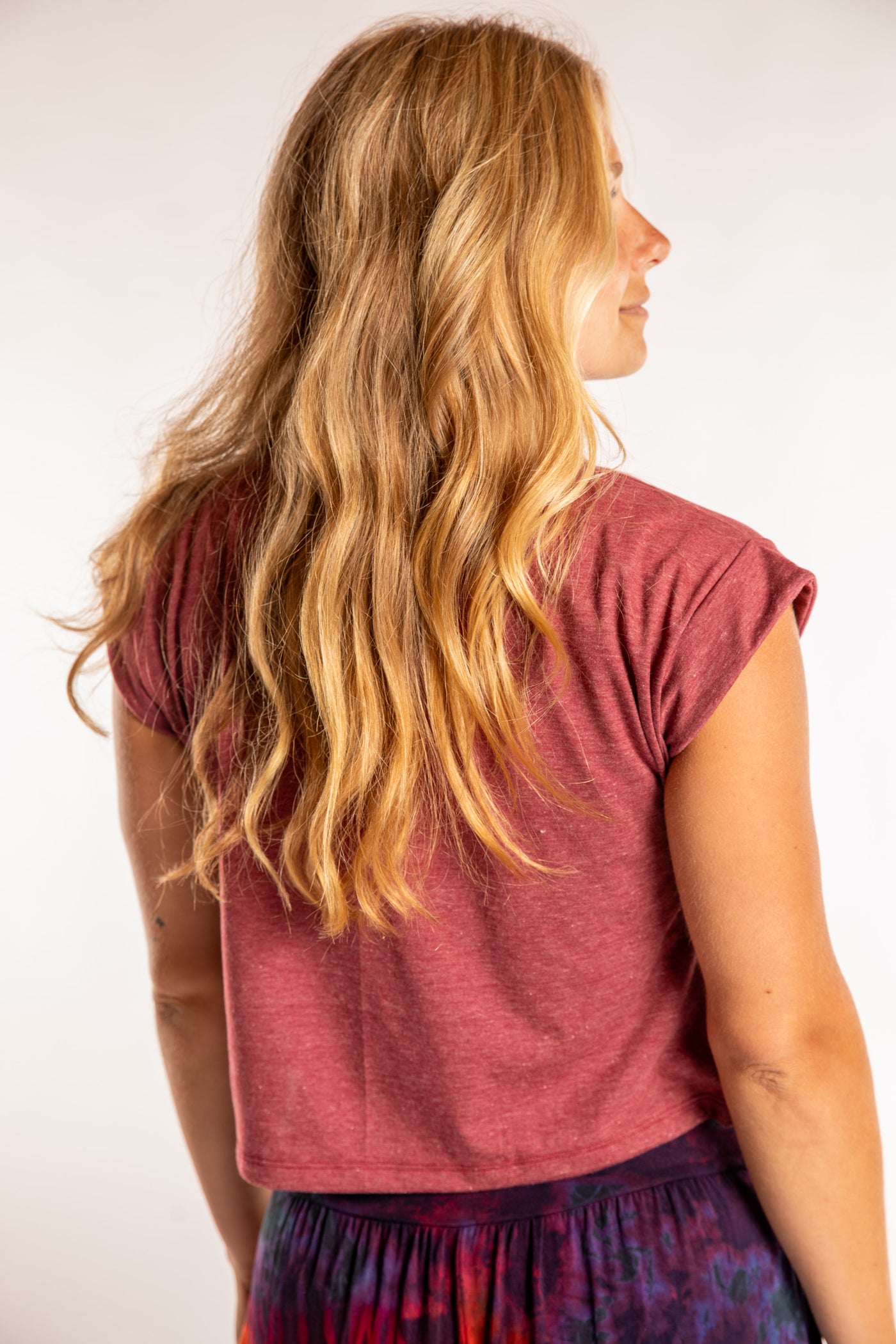 Kali Graphic Crop T
