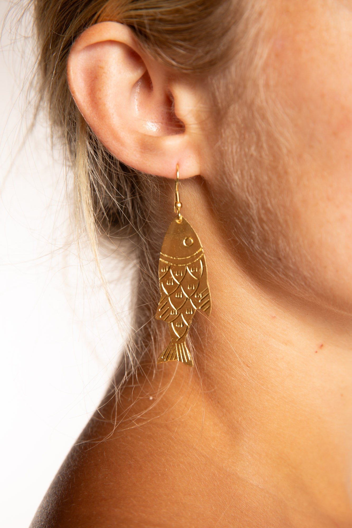 Machhalee Golden Metal Earrings in Gold