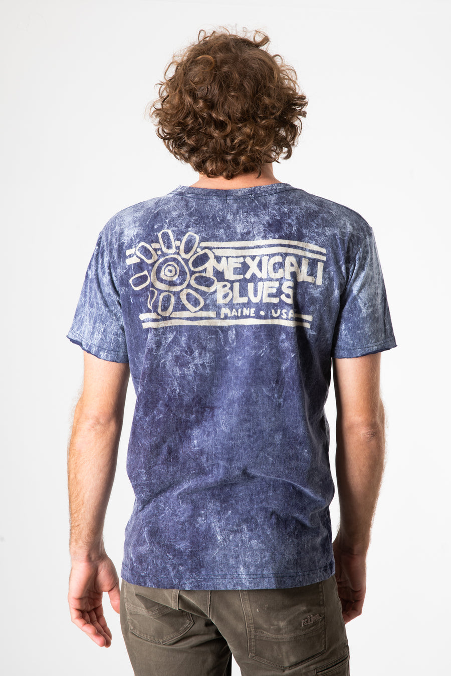 Lightning V-Neck Tie Dye T-Shirt in Tropical Blue | Mexicali Blues