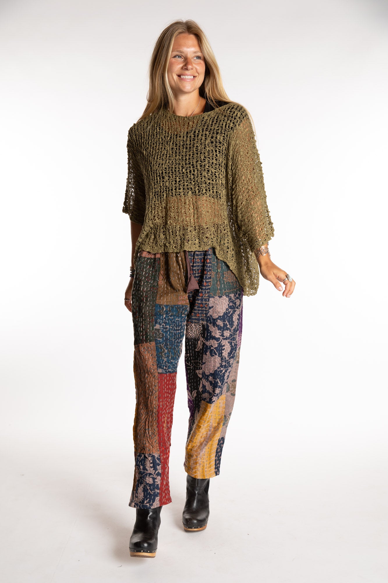 Sophie is wearing the Brown Patchwork Kantha Pants in size small
