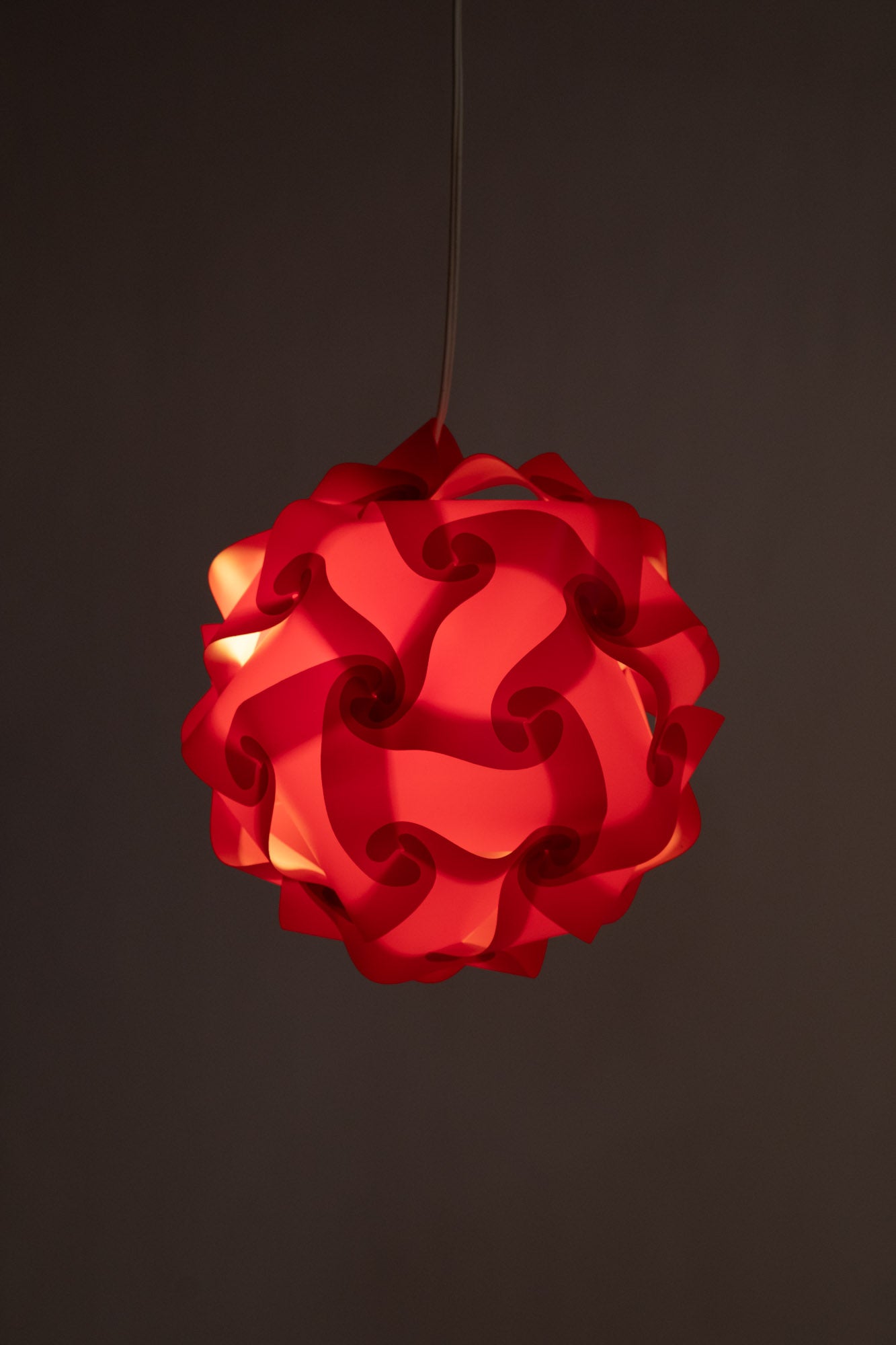 Large Puzzle Lamp in Red
