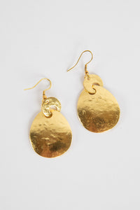 Rohan Golden Metal Earrings in Gold