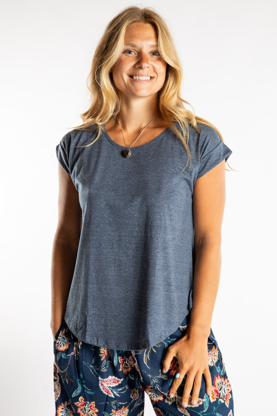 Sophie is wearing size S/M Casual Basic Tee in Dark Blue