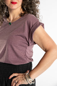 Susan is wearing the Smooth Sailing T in Violet in M/L