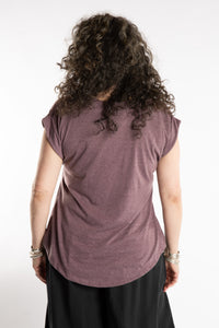 Susan is wearing the Smooth Sailing T in Violet in M/L