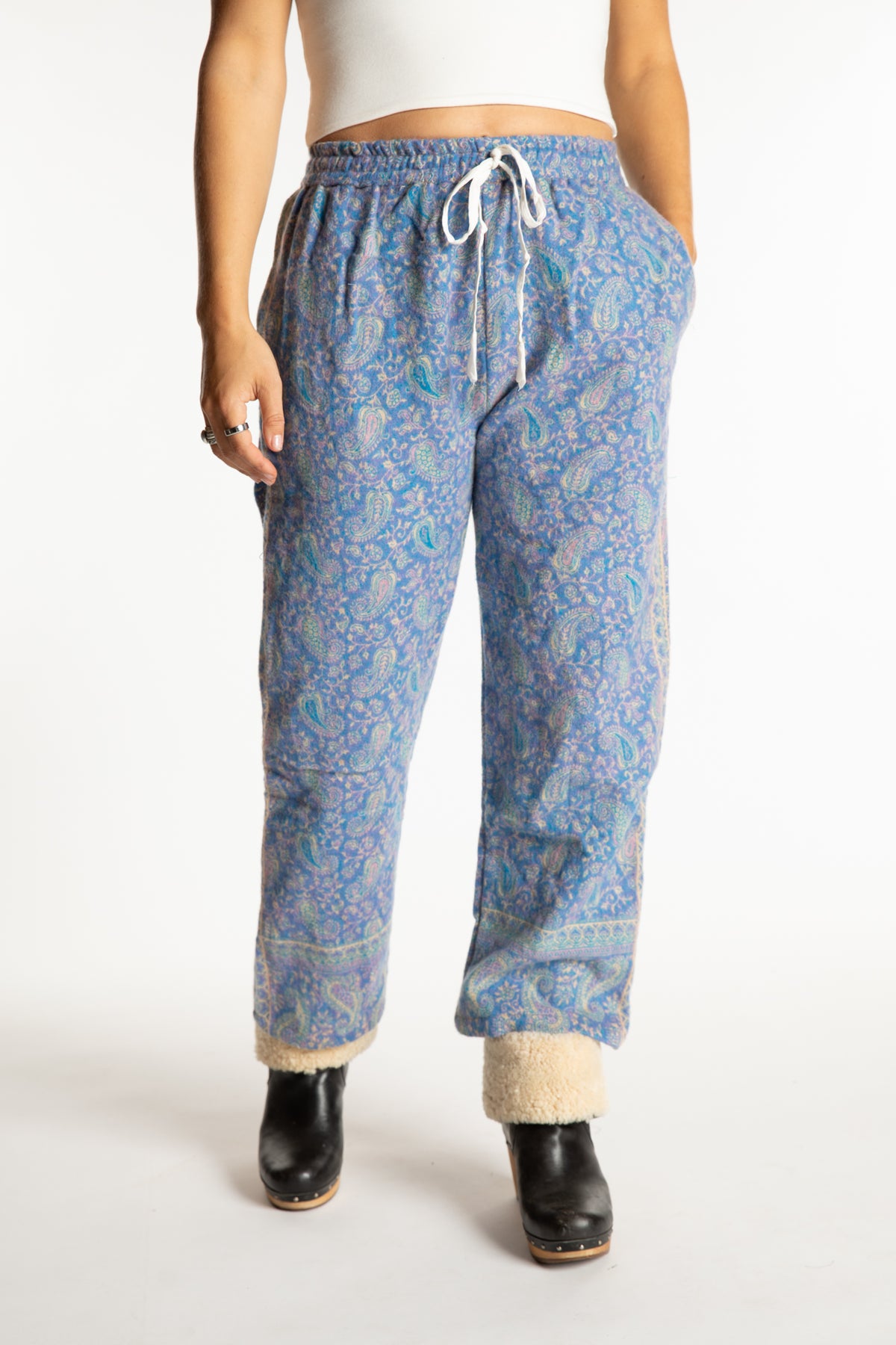 Sophie is wearing the S/M Veda Soft Brushed Pants in Purple