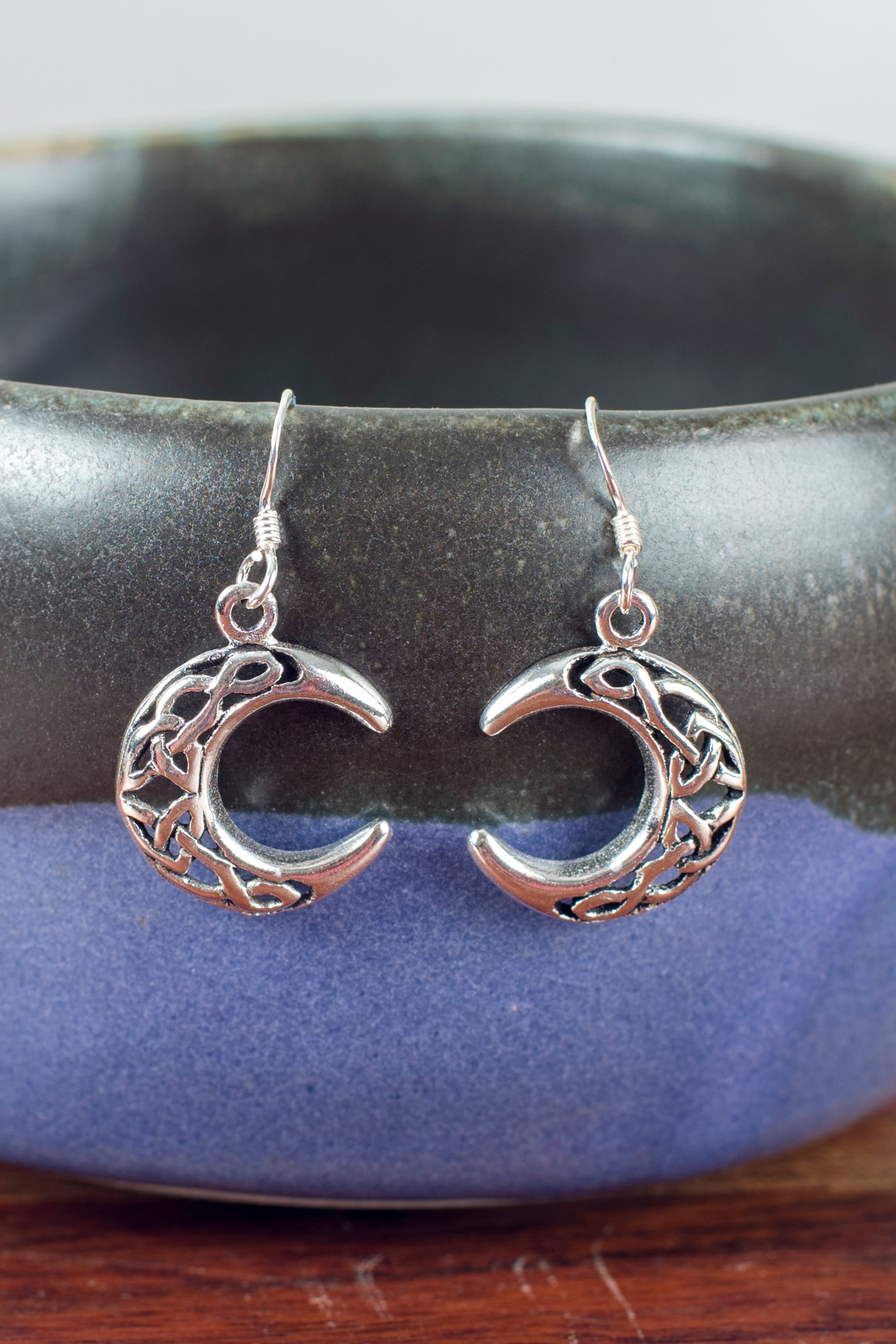celtic-crescent-moon-earrings