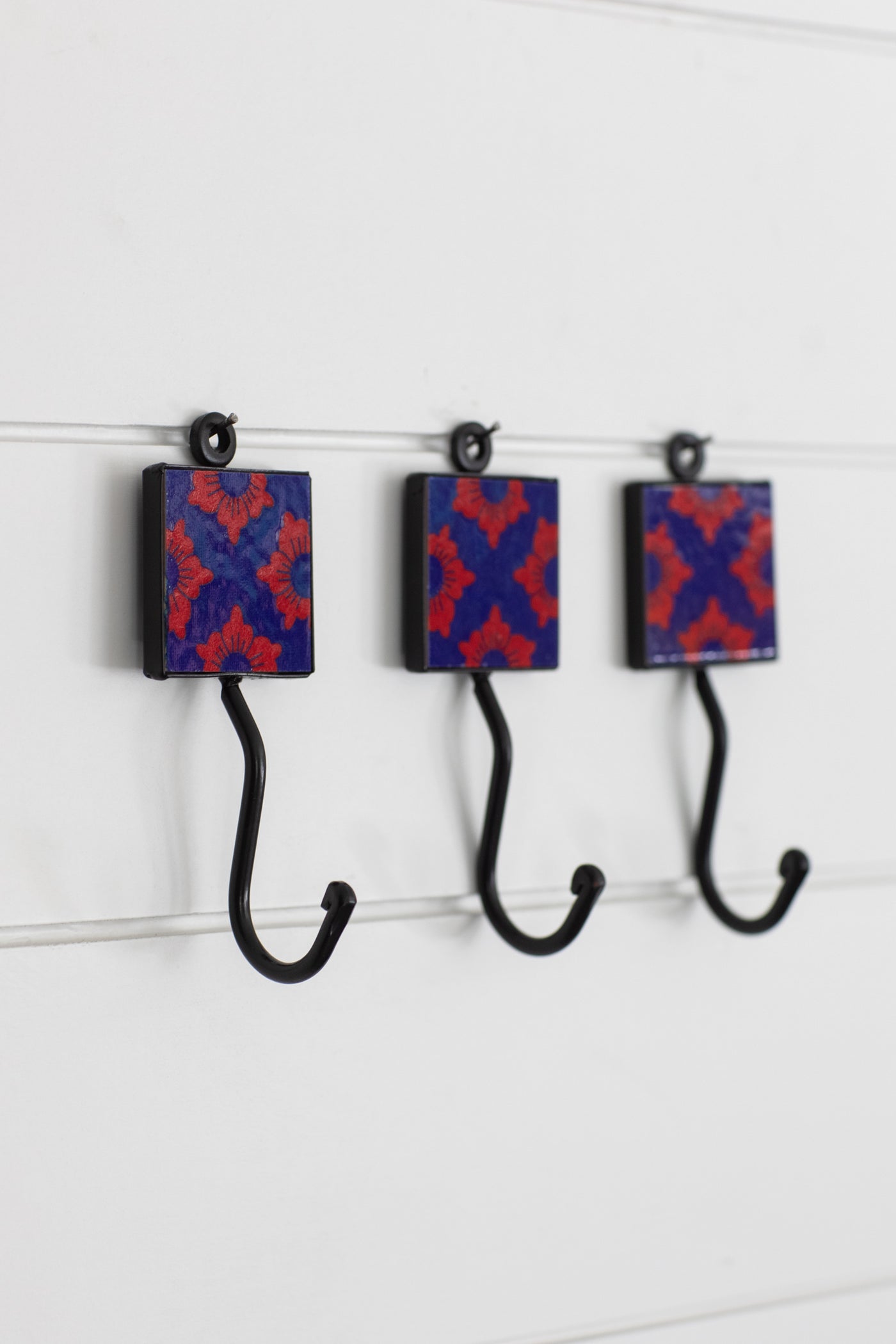 2x2 Ceramic Tile Hook Trio