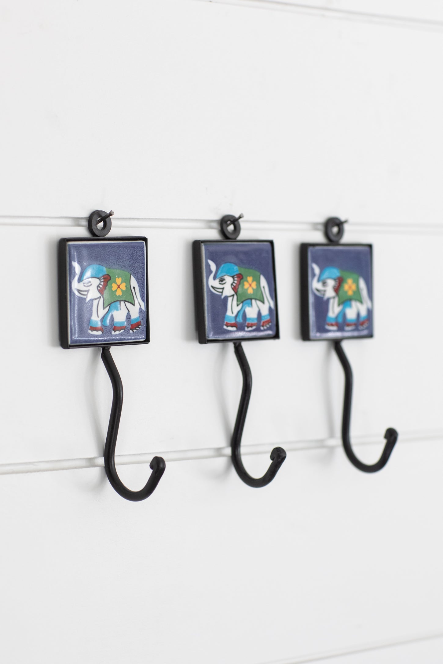 2x2 Ceramic Tile Hook Trio