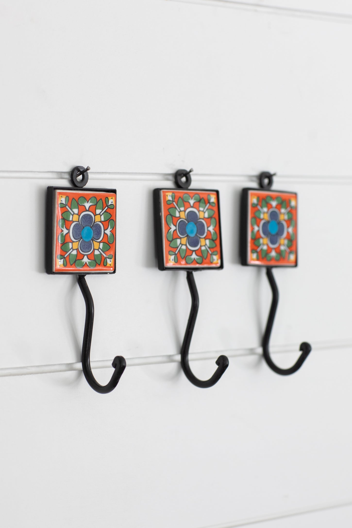 2x2 Ceramic Tile Hook Trio