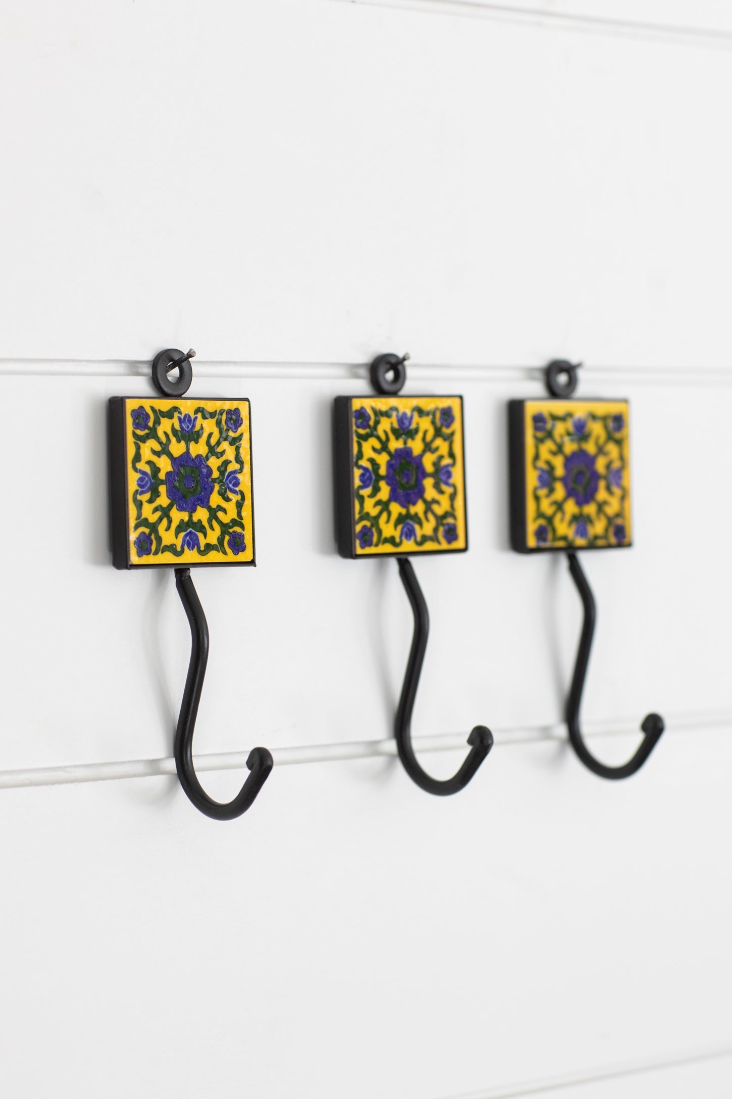2x2 Ceramic Tile Hook Trio