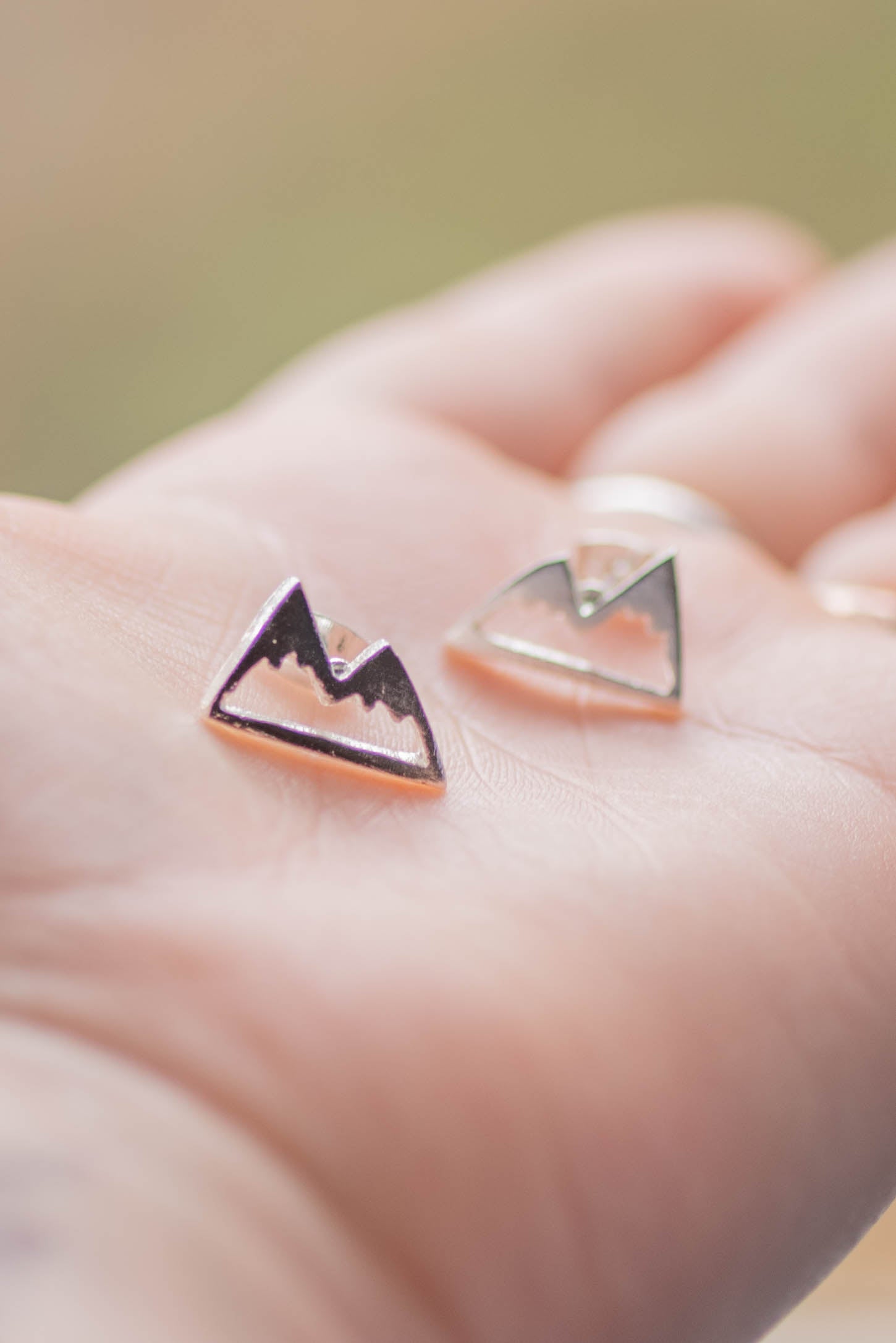 Mountain Top Studs
